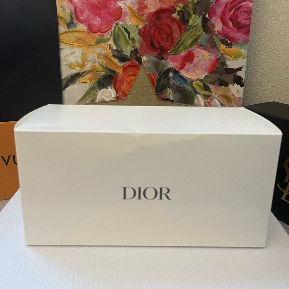 NIB Dior prestige bundle for face - Picture 9 of 10
